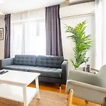 Exquisite Flat With Central Location In Nisantasi